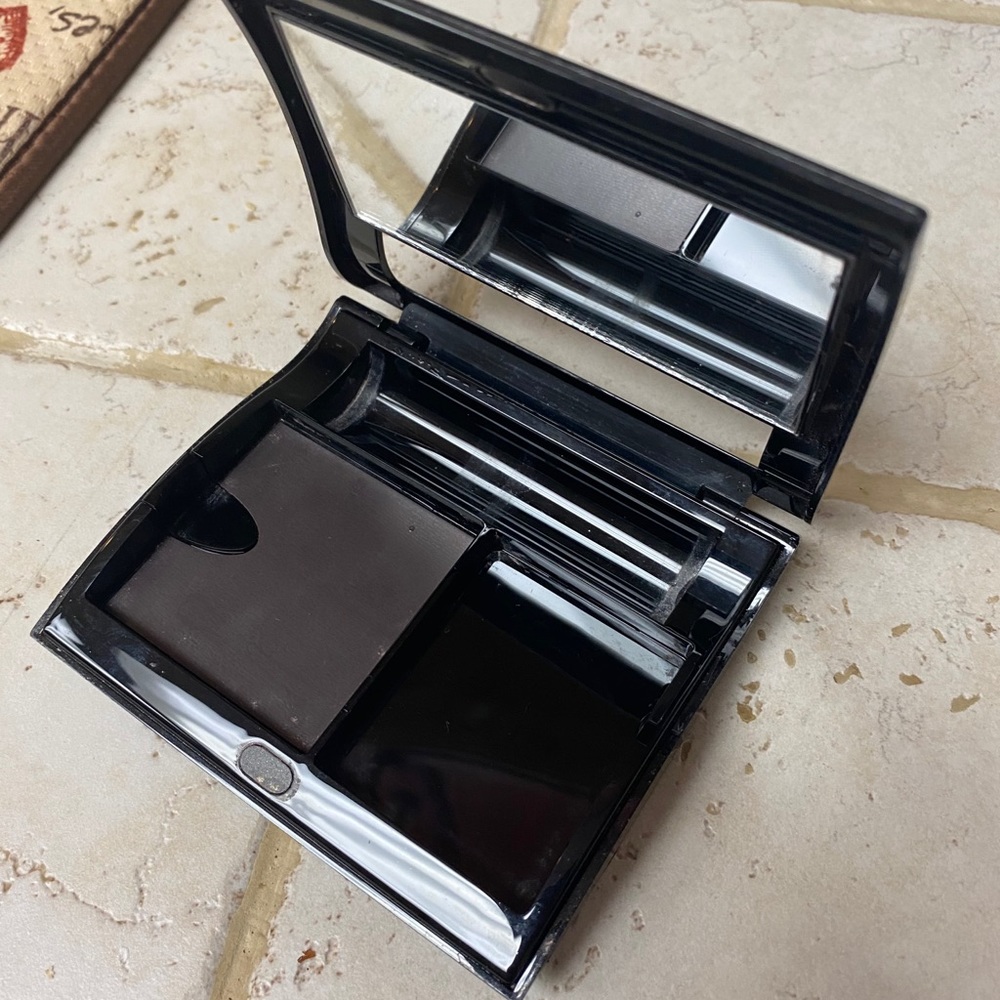 Mary Kay compact